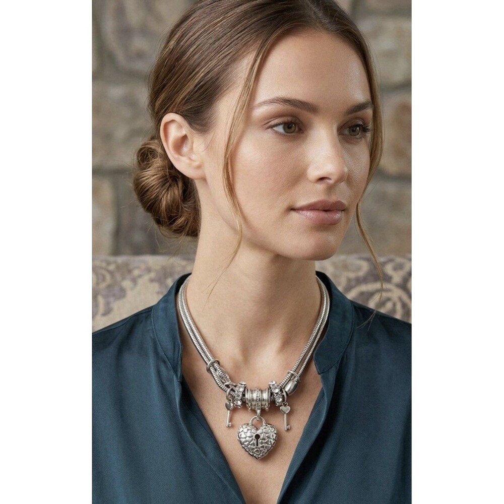 Traci Lynn necklace
